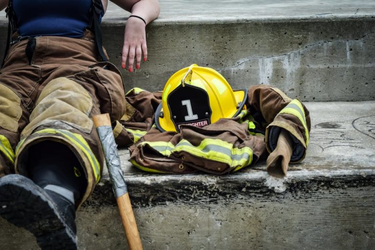 career firefighter relaxing job 162540 768x512