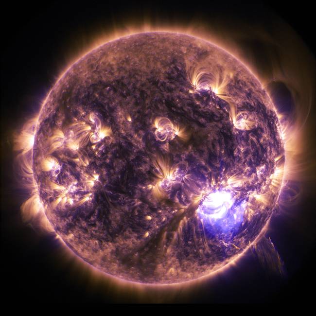 solar flare sun eruption energy 39561